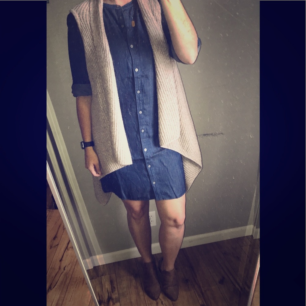 Old navy sweater vest